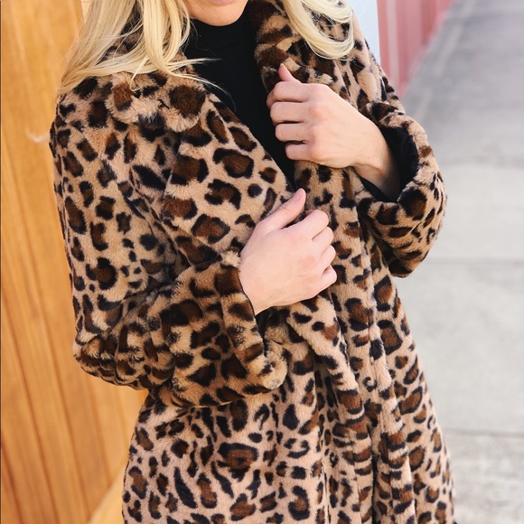 Infinity Raine Jackets & Blazers - ✨RESTOCKED✨WARM YOU UP LEOPARD PRINT COAT